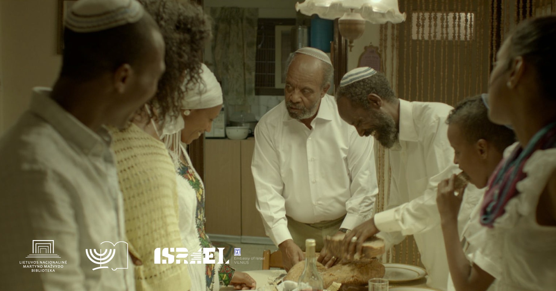 RUGPJŪČIO 28 d.: Izraeliečių filmo „Raudoni lapai“ peržiūra